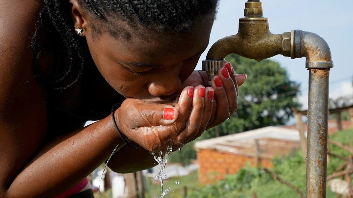 African-stock-video-of-a-woman-opening-a-tap-3 (1)