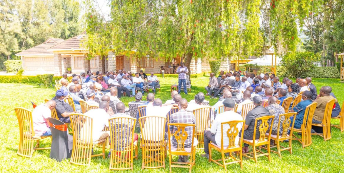 Former Deputy President Rigathi Gachagua engaging with former Nairobi MCAs at his Wamunyoro home on Thursday, February 20, 2025. PHOTO/@rigathi/X